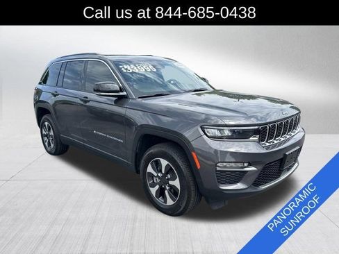 Certified 2024 Jeep Grand Cherokee Limited 4xe w/ Trailer Tow Package AWD/4WD image 3