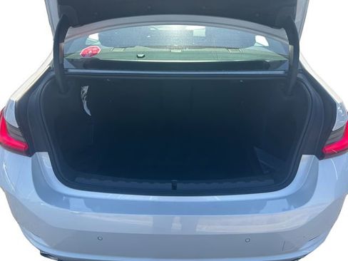 New 2025 BMW 330i xDrive Sedan w/ Convenience Package image 25