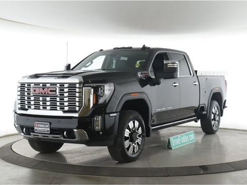 Used 2025 GMC Sierra 2500 Denali w/ Denali Reserve Package AWD/4WD image 10