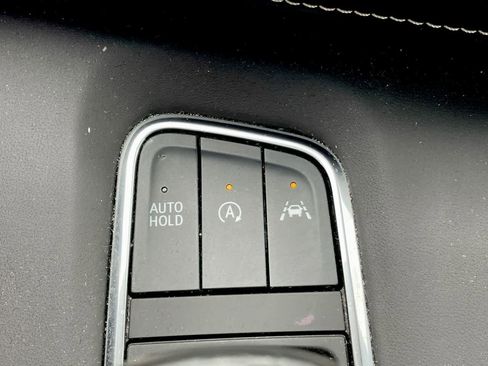Used 2024 Cadillac Escalade ESV Sport Platinum w/ LPO, ONYX Package AWD/4WD image 36