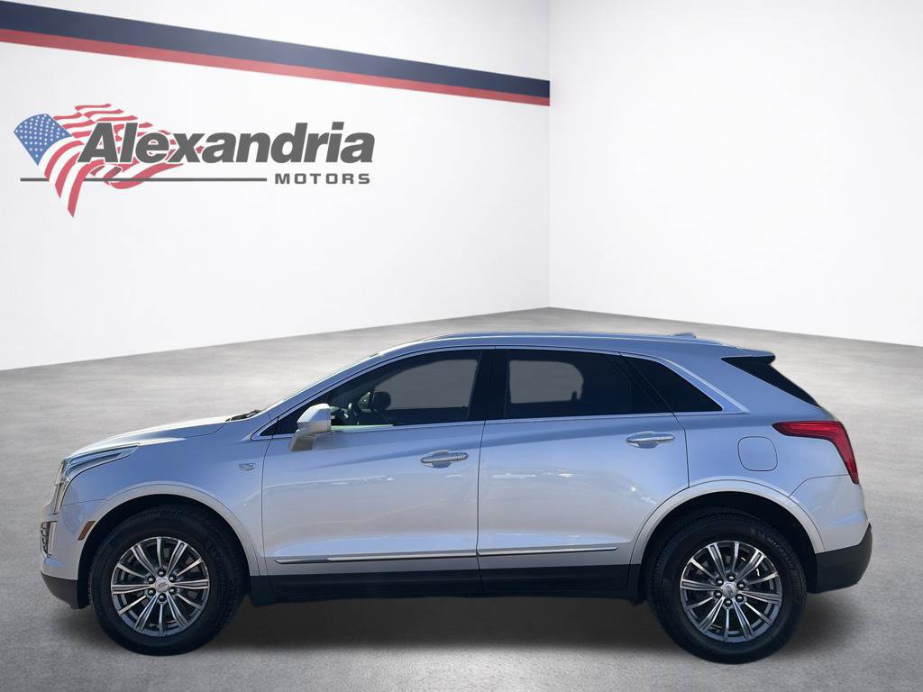 Used 2017 Cadillac XT5 Luxury w/ Driver Awareness Package FWD image 10