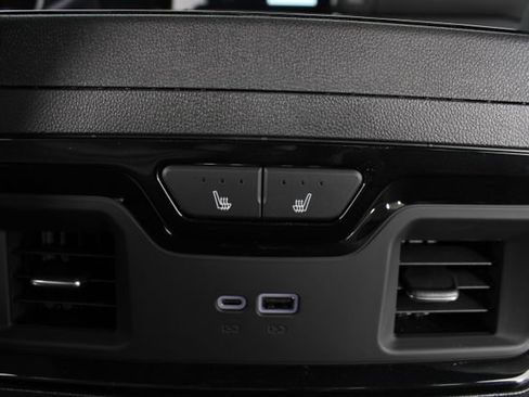 New 2026 GMC Sierra 1500 AT4 w/ AT4 Premium Package image 22