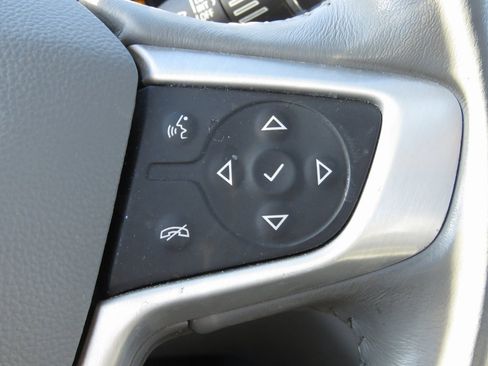 Used 2019 GMC Acadia SLE image 25