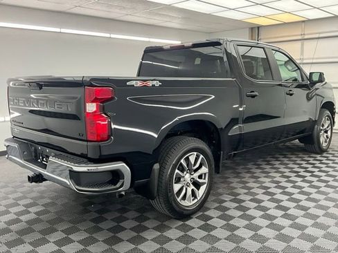 Used 2021 Chevrolet Silverado 1500 LT w/ LPO, Dark Essentials Package AWD/4WD image 5
