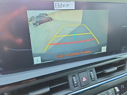 New 2025 Lexus ES 350 w/ Premium Package image 13