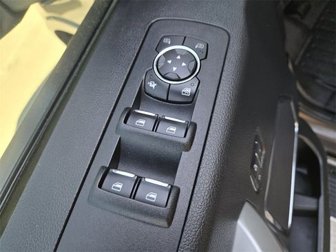 Used 2016 Ford F150 Lariat w/ Equipment Group 502A Luxury image 33