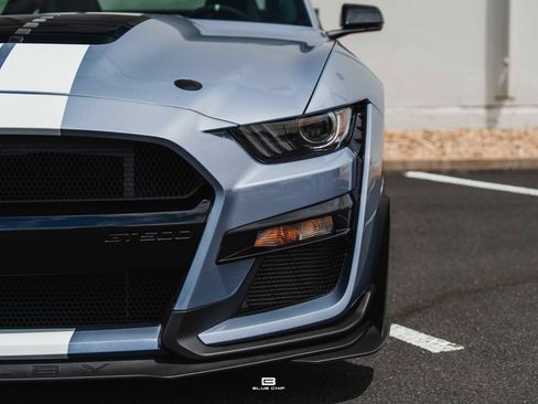 Used 2022 Ford Mustang Shelby GT500 w/ Carbon Fiber Track Pack RWD image 4