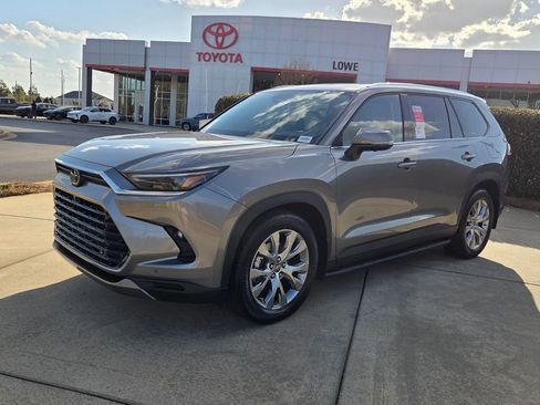 New 2026 Toyota Grand Highlander Limited image 3