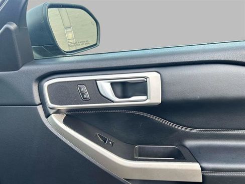 Used 2023 Ford Explorer XLT w/ Equipment Group 202A image 19