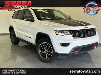 Used 2018 Jeep Grand Cherokee Trailhawk w/ Trailhawk Luxury Group AWD/4WD video 1
