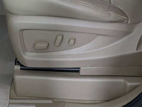 Used 2019 GMC Yukon XL SLT w/ Open Road Package image 23