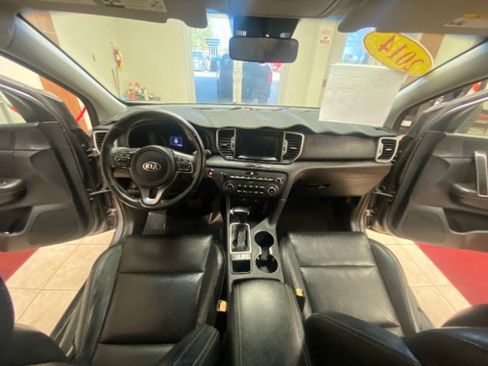 Used 2017 Kia Sportage EX FWD image 25
