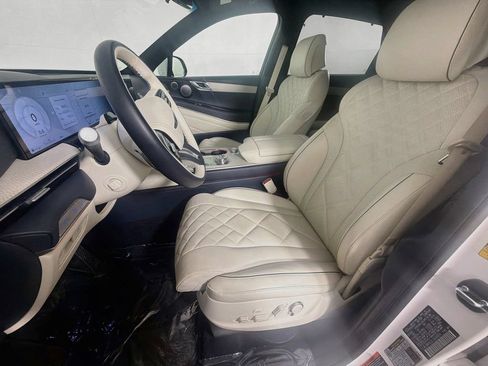 Used 2025 Genesis GV80 3.5T Prestige AWD/4WD image 27
