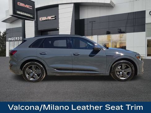 Used 2024 Audi Q8 e-tron Prestige w/ Prestige Package AWD/4WD image 25
