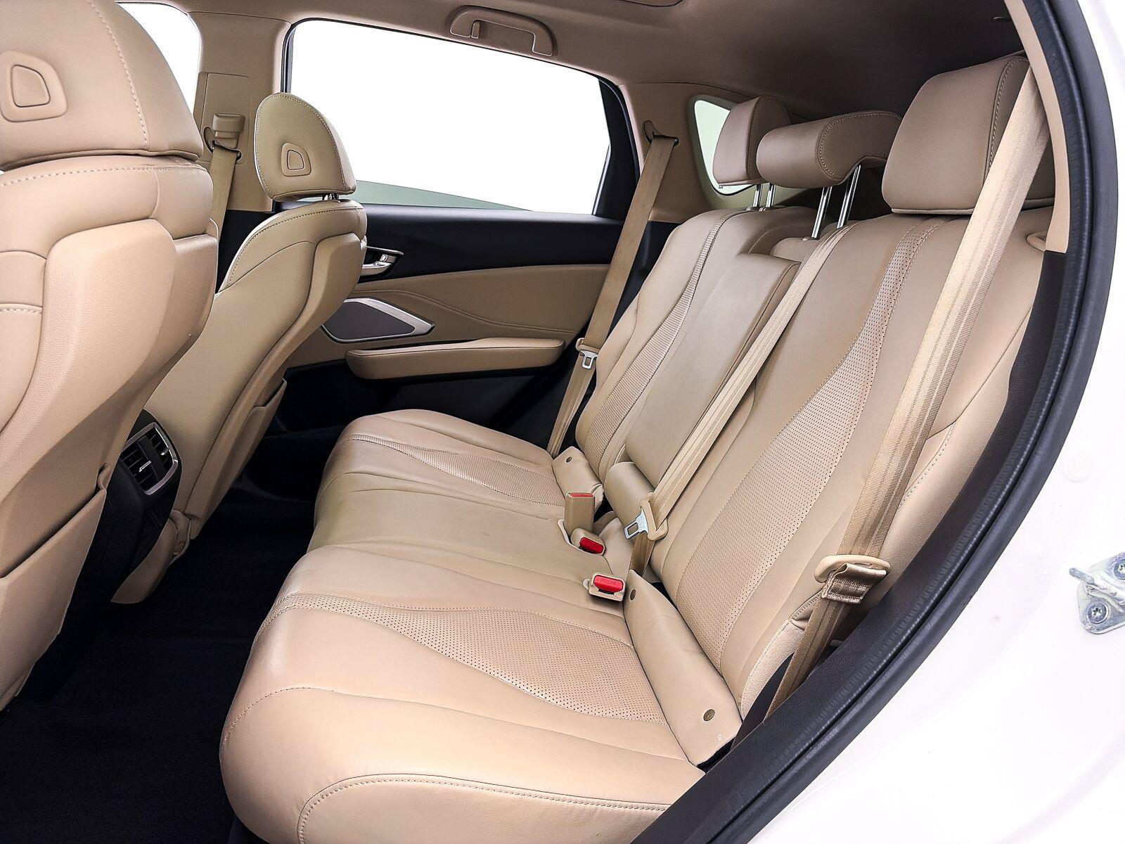 Used 2023 Acura RDX w/ Technology Package FWD image 39
