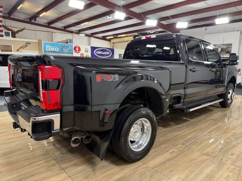 Used 2023 Ford F350 4x4 Crew Cab XLT DRW w/ 360-Degree Camera Package image 4