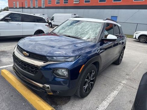 Used 2022 Chevrolet TrailBlazer ACTIV w/ Sun and Liftgate Package FWD image 3