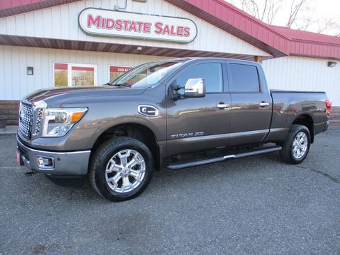 Used 2016 Nissan Titan SL AWD/4WD image 1