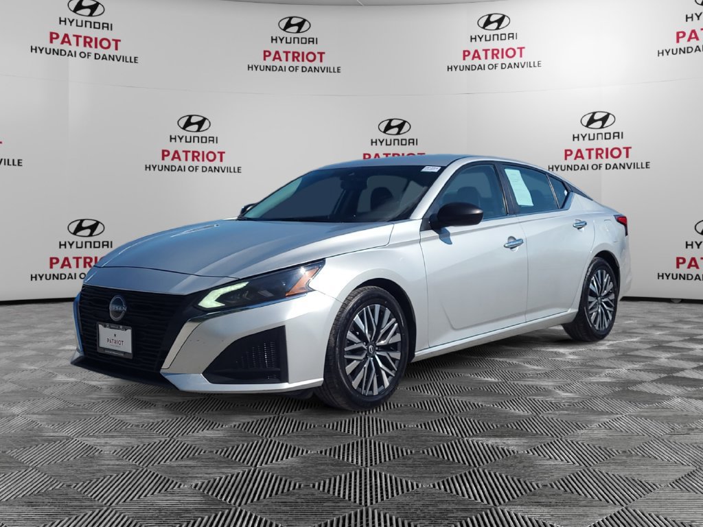 Used 2024 Nissan Altima 2.5 SV FWD image 7