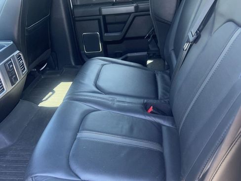Used 2015 Ford F150 Platinum w/ Equipment Group 701A Luxury AWD/4WD image 5