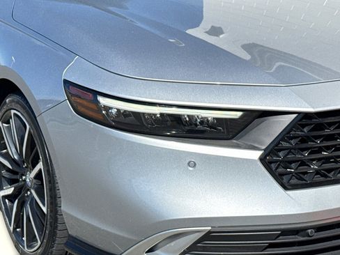 Certified 2023 Honda Accord Touring image 11