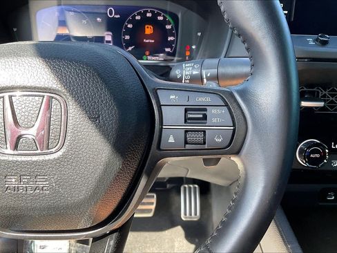 Used 2024 Honda Accord Sport image 19