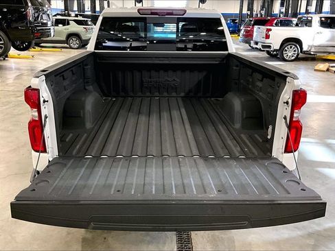 Used 2024 Chevrolet Silverado 1500 High Country AWD/4WD image 32