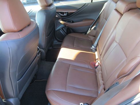 Used 2021 Subaru Outback Touring w/ Popular Package #2 image 15