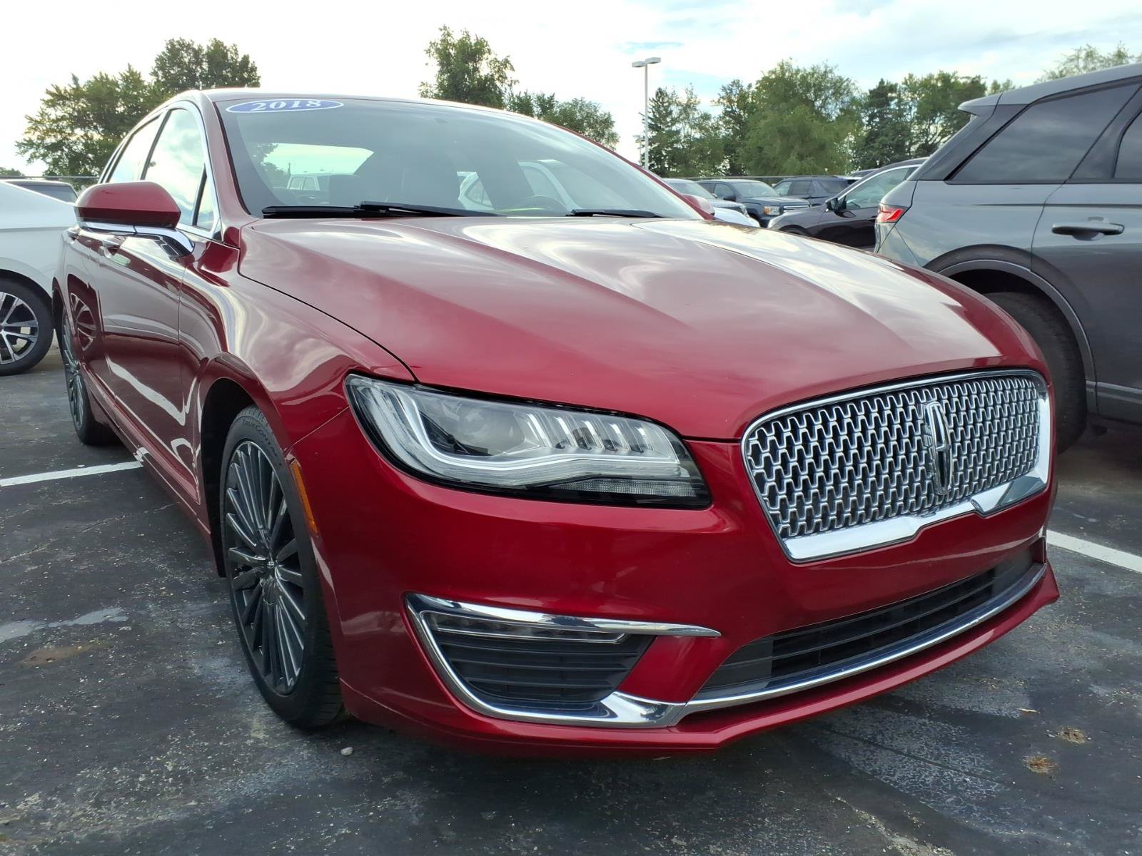 Used 2018 Lincoln MKZ Reserve FWD image 1