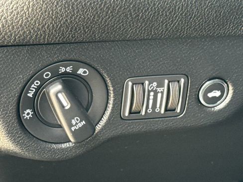 Used 2022 Dodge Challenger SXT w/ Blacktop Package RWD image 20