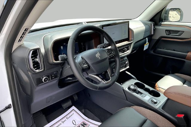 New 2026 Ford Bronco Sport Outer Banks w/ Outer Banks Tech Package+ AWD/4WD image 7
