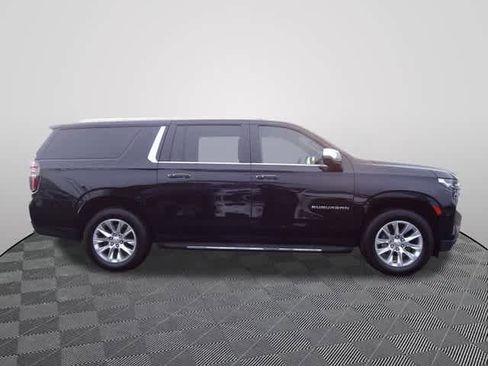 Used 2022 Chevrolet Suburban Premier image 4