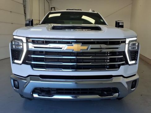 Used 2025 Chevrolet Silverado 2500 LTZ w/ LTZ Convenience Package AWD/4WD image 8