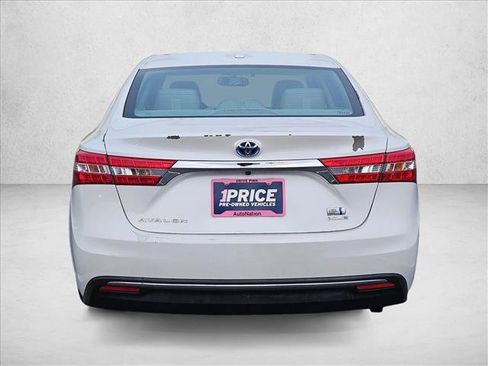 Used 2015 Toyota Avalon XLE Touring FWD image 7