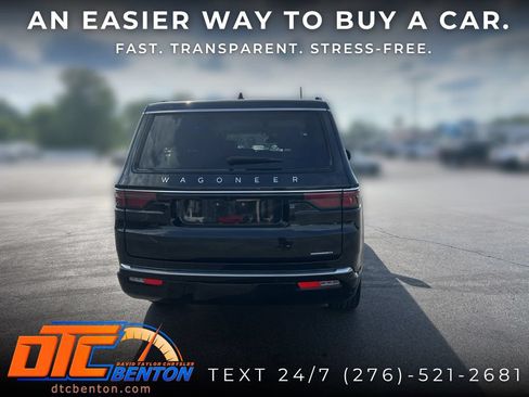 Used 2024 Jeep Wagoneer Series III w/ Premium Group I AWD/4WD image 4