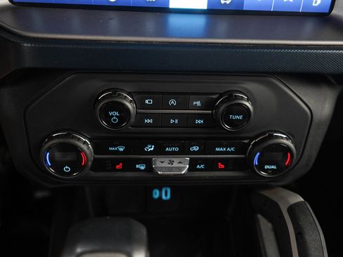 Used 2023 Ford Bronco Outer Banks AWD/4WD image 17