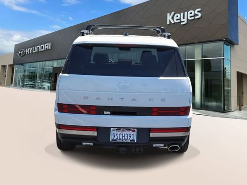 Used 2025 Hyundai Santa Fe Limited FWD image 6