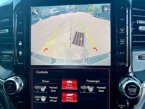 Used 2019 RAM 1500 Big Horn RWD image 32