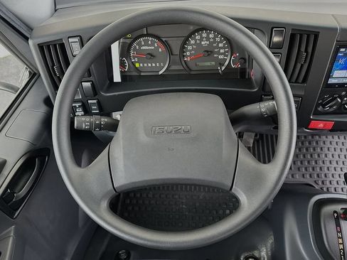 Used 2024 Isuzu NPR RWD image 10