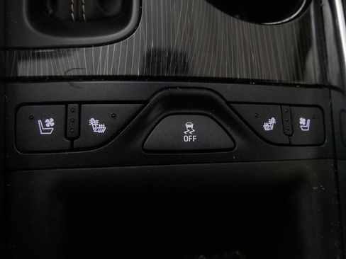 Used 2017 Chevrolet Impala Premier w/ Enhanced Convenience Package image 20