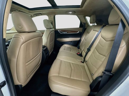 Used 2018 Cadillac XT5 Platinum w/ Driver Assist Package AWD/4WD image 25