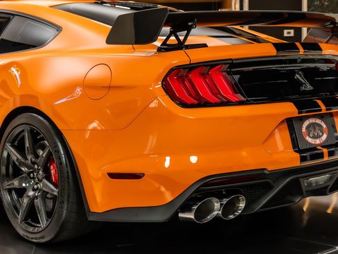 Used 2021 Ford Mustang Shelby GT500 RWD image 34