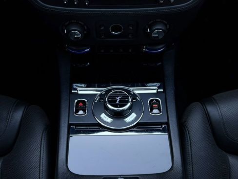 Used 2017 Rolls-Royce Ghost RWD image 34