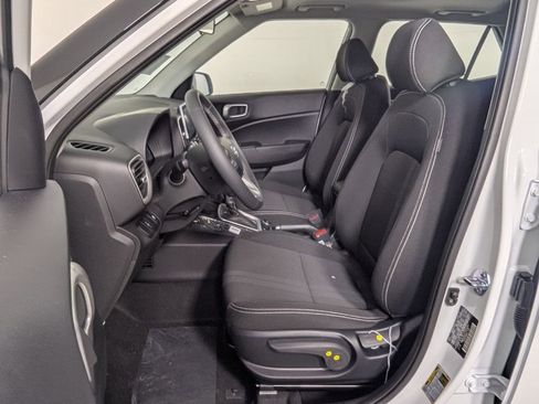 New 2026 Hyundai Venue SEL FWD image 12