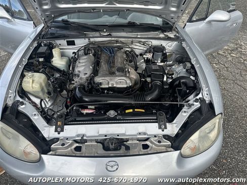 Used 2000 MAZDA MX-5 Miata image 24
