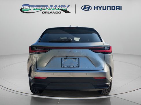 Used 2024 Lexus NX 350 AWD image 7