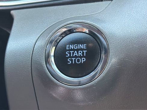 Used 2019 Toyota Avalon XLE w/ Moonroof Package FWD image 33