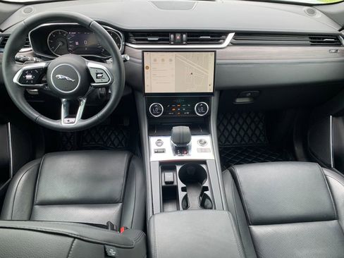 Used 2023 Jaguar F-PACE S AWD/4WD image 17