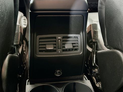 Used 2017 Mercedes-Benz G 550 image 28