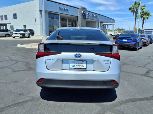 Used 2019 Toyota Prius XLE w/ Carpet Mat Package FWD image 11